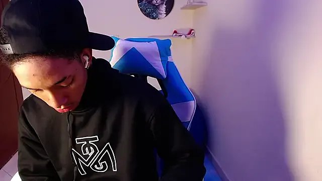 smith_66jr on StripChat