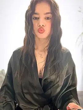 Sofi_Leal on StripChat