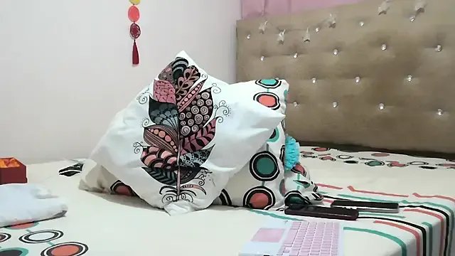 sofia8428 on StripChat