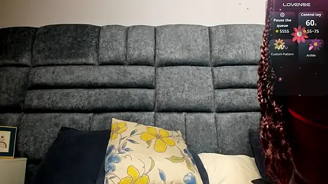 sofia_samuels on StripChat