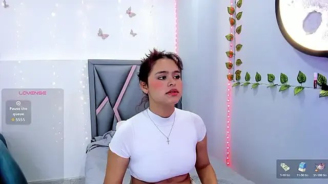 Sofia_villareal on StripChat