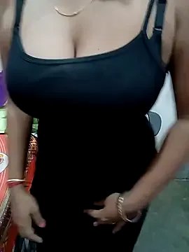 Sony-Model on StripChat