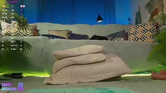 sonya_keller_32 on StripChat