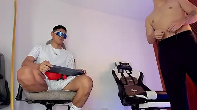 sotooliver3 on StripChat