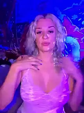 SpicyVicky on StripChat