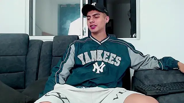 Stiven_CL on StripChat