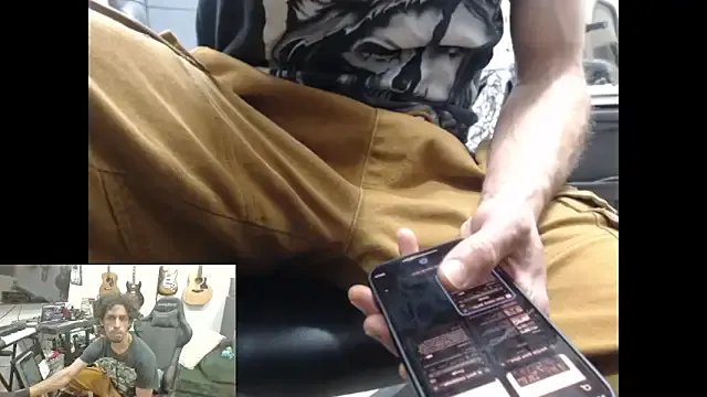 Stringin69 on StripChat