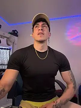 strongboy_ on StripChat