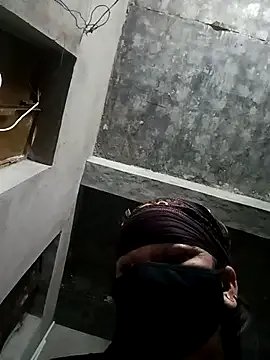 suhani_sharmj on StripChat