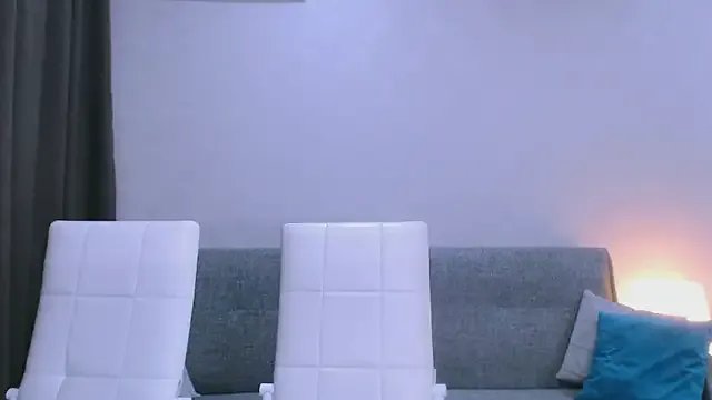 Summer_Finn on StripChat