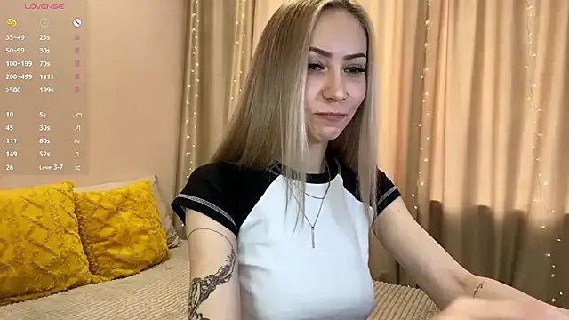 sun_under_skyy on StripChat