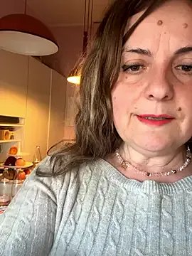 Sunbelxx on StripChat