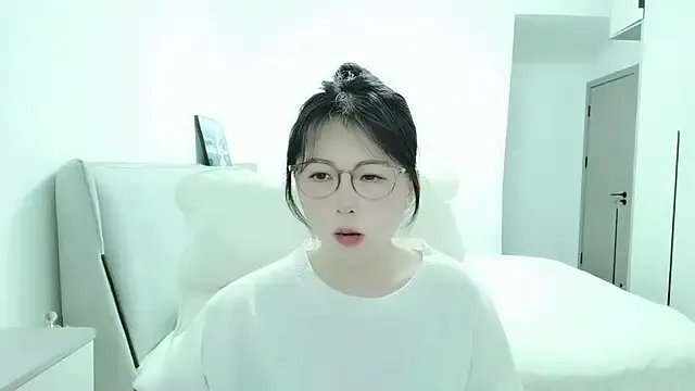 Sunset_glow on StripChat