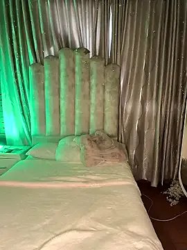 sunshine_maddy on StripChat