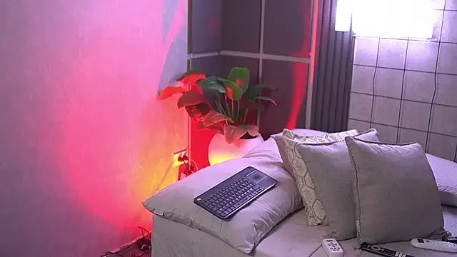 Susan_wall on StripChat