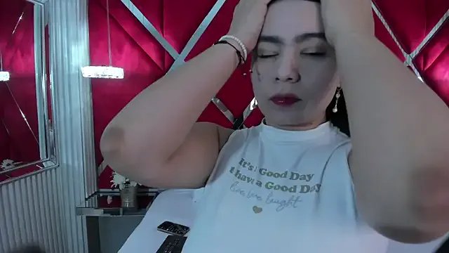 SusanCouper on StripChat