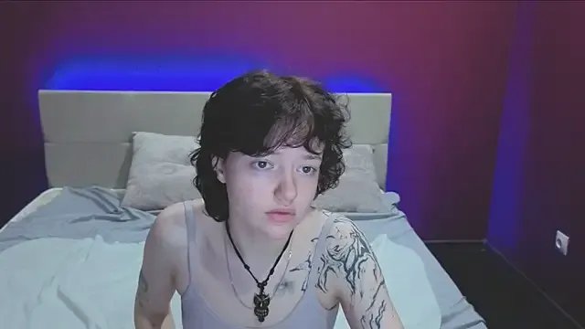 Svenaa_Kopnie — stand up and show your butt