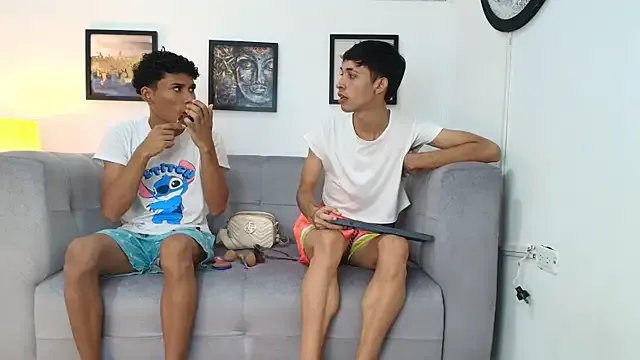 SWEET_RABBIT1 on StripChat