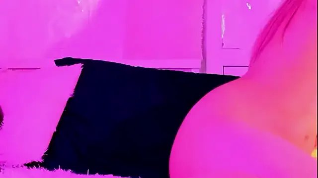 SweetSadness on StripChat