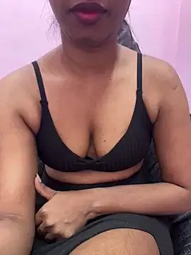 tamil_Aarathi on StripChat