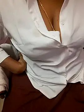 Tamil_Ammani on StripChat