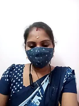 Tamil_roja17 on StripChat