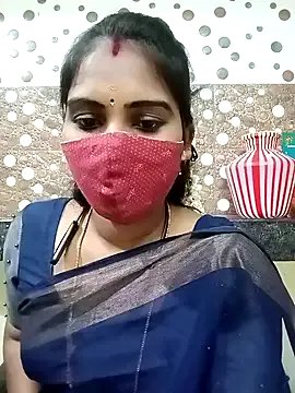 Tamil_roja17 on StripChat