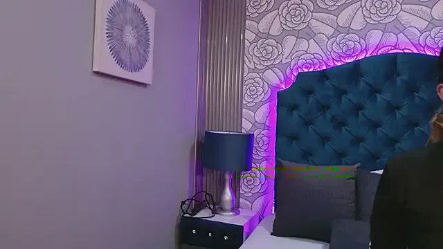 TaniaBlaze on StripChat