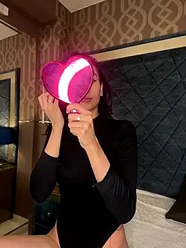 TanyaBello on StripChat