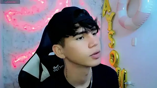 Tayson_Rivers on StripChat