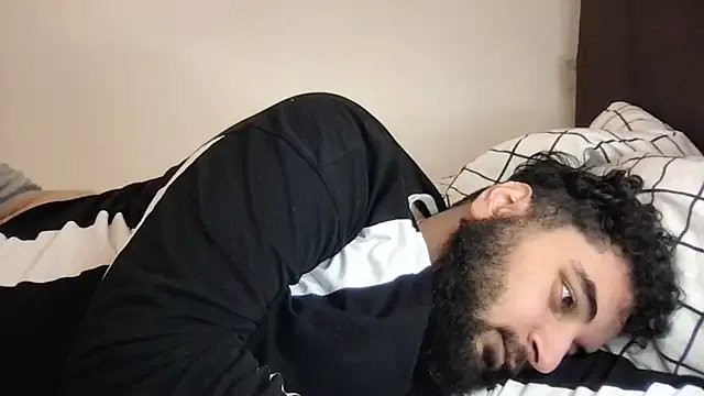 teddy_alan on StripChat