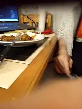 teekoine1 on StripChat