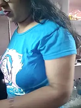 telugupravalli — Boobs show