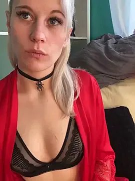 TheRealJessyLey on StripChat