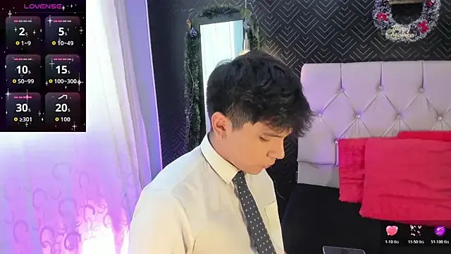 Thiago_Kozak on StripChat