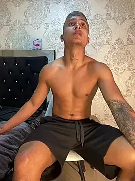 ThiagoBlaze on StripChat