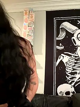 ThicBunz on StripChat