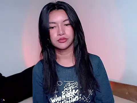 thinker_belle on StripChat