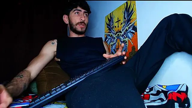 Thomass00 on StripChat