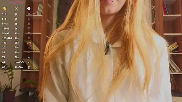 TomokoRocha —  Slap my butt in doggi pose