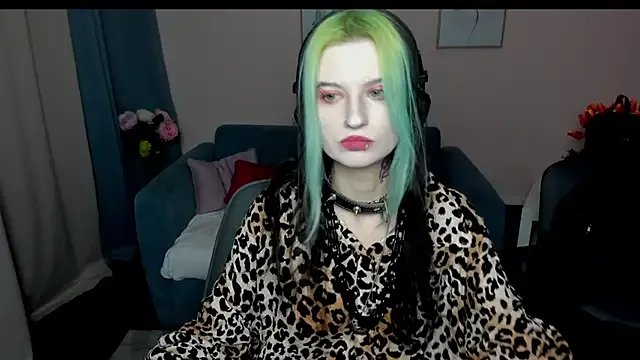 ToxicKittyy on StripChat