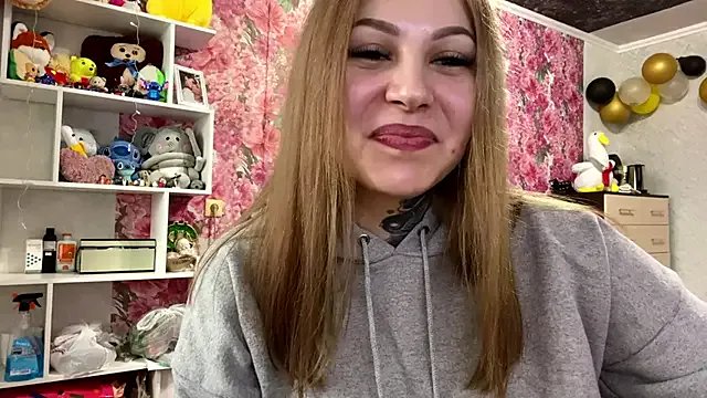 TraciBallena — stand up and turn around