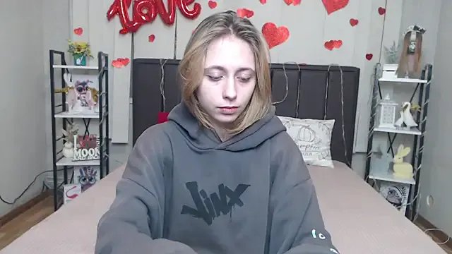 TracyLll on StripChat