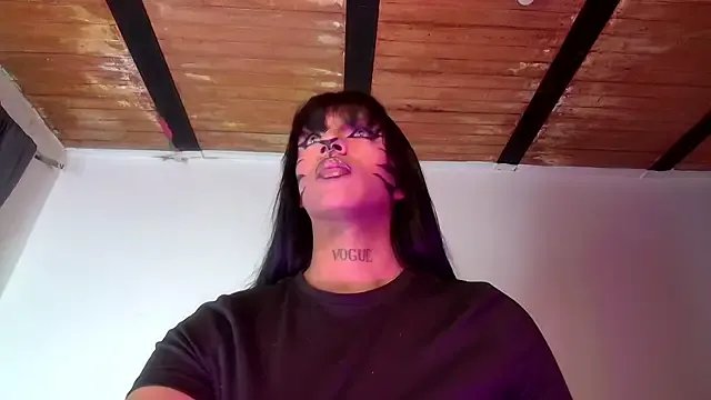 Trix_ebony on StripChat