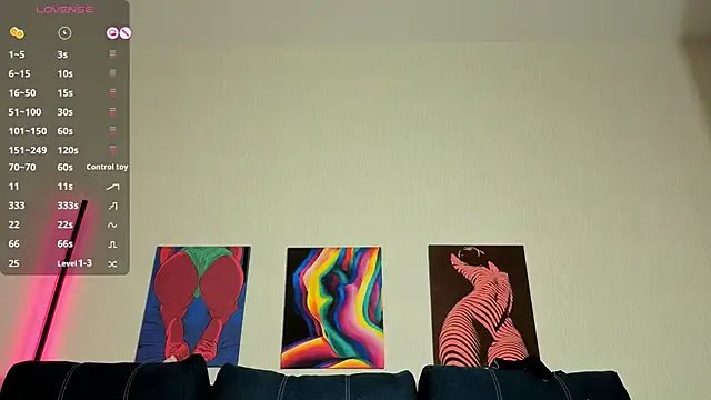 TrixiBell on StripChat