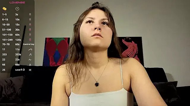 TrixiBell on StripChat