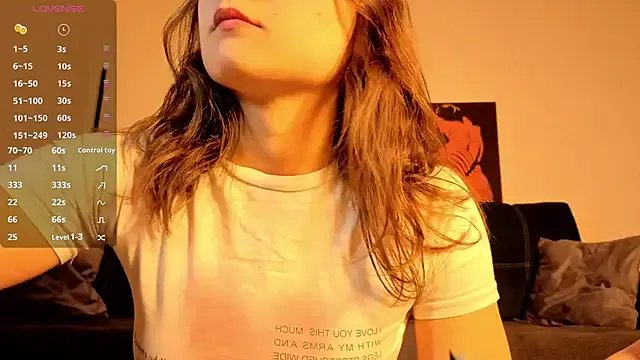 TrixiBell on StripChat