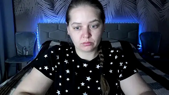 uliastar on StripChat