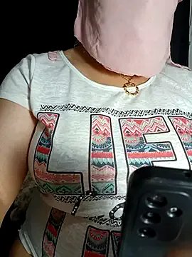 Umm_shambo on StripChat