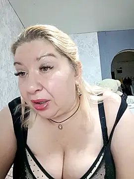 URALS-BOOBS on StripChat
